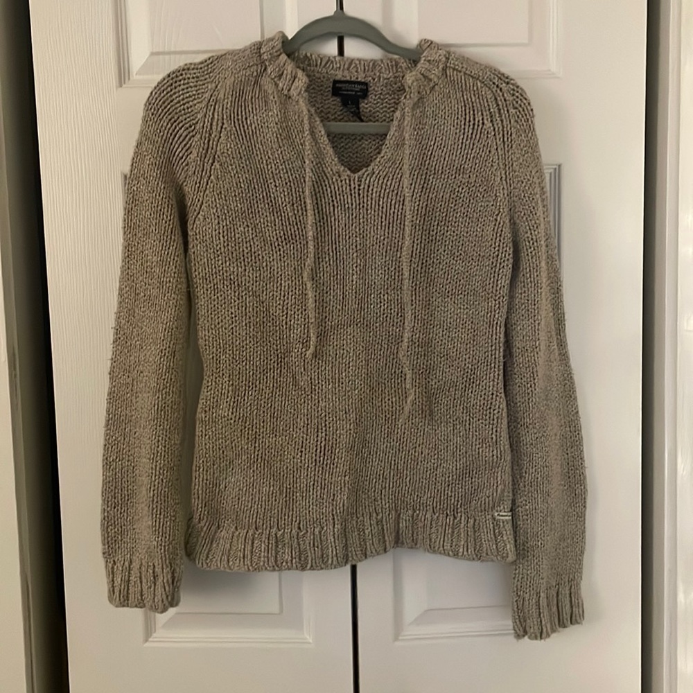 American Eagle 100% cotton sweater